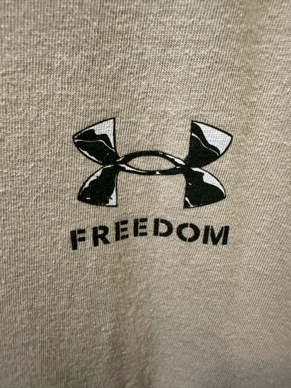 Under Armour Men's Freedom Snake Knife Graphic T-Shirt - Picture 3 of 9